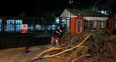 Bodrum'da belediye ekipleri olumsuzluklara karşı nöbette