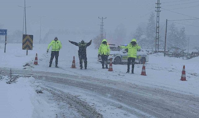 Bolu Dağı geçişi çift yönlü ulaşıma kapandı