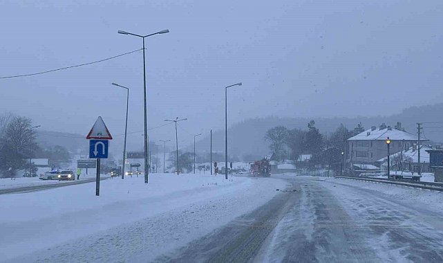 Bolu Dağı ulaşıma açıldı: Küçük araçların geçişine izin veriliyor