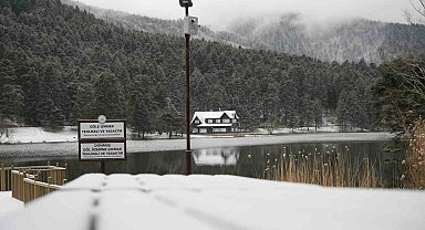 Bolu'nun incisi beyaz örtüyle kaplandı