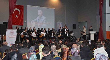 Bulanık'ta Neşet Ertaş'ı anma gecesi düzenlendi