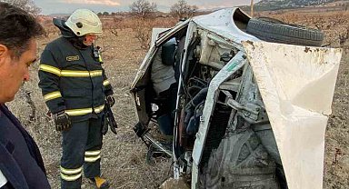 Burdur'da kontrolden çıkan otomobil takla atıp şarampole devrildi: 2 yaralı