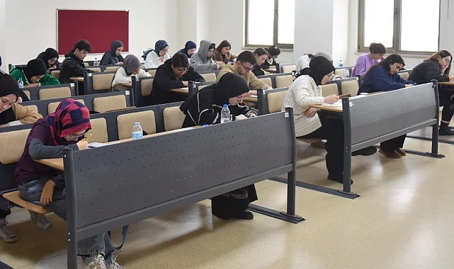 Bursa Yıldırım'dan gençlere 'TYT' desteği