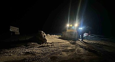 Büyükşehir 108 mahalle yolunu açtı, kapalı yol bırakmadı