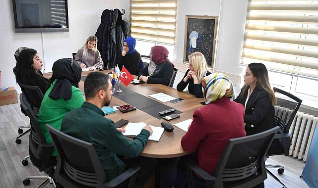 Büyükşehir Aile Akademisi, ailelere ücretsiz destek sunuyor