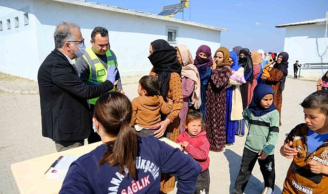 Büyükşehir, geçici tarım işçilerine yönelik sağlık hizmeti ve bilgilendirme çalışması gerçekleştirdi