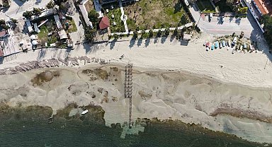 Çanakkale'de deniz 10 metre çekildi