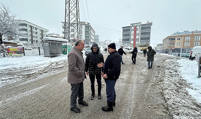 Canik'te 52 mahallenin tamamında karla mücadele devam ediyor