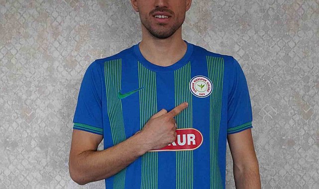Çaykur Rizespor, Berkay Özcan'ı kiralık olarak kadrosuna kattı