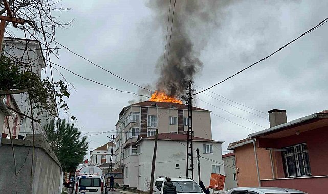 Çerkezköy'de apartman yangını paniğe neden oldu