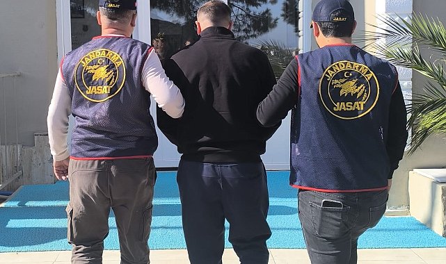 Çeşme JASAT'tan operasyon: 25 yıl hapis cezası bulunan şahıs yakalandı
