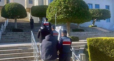 Cezaevi firarisi ticari taksinin bagajında yakalandı