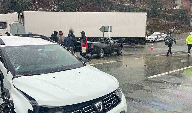 CHP'li Milletvekili Ocaklı aracıyla kaza yaptı