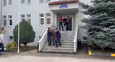Çiftçilerin korkulu rüyasına dönüşen hayvan hırsızları jandarmadan kaçamıyor
