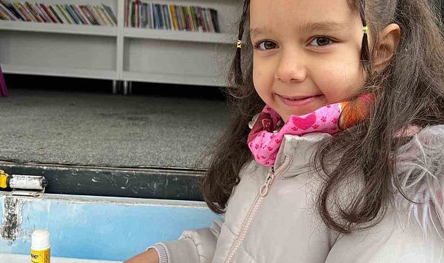 Çocuklar kendi kitap ayraçlarını tasarladı