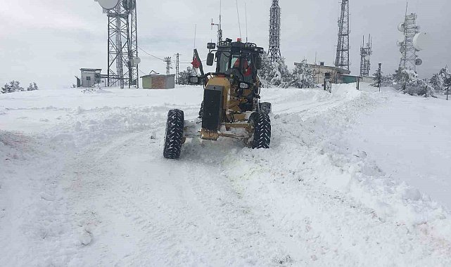 Çorum'da karla mücadele sürüyor