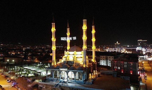 Çorum'da Ramazan ayının ilk teravih namazı kılındı