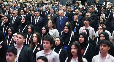 Cumhurbaşkanı Erdoğan: "2025 yılında bin 381 engelli öğretmenimizin atamasını yapıyoruz"