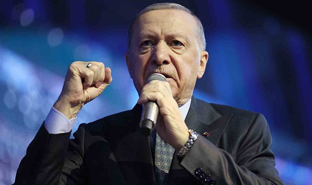 Cumhurbaşkanı Erdoğan: "MHP ve Sayın Bahçeli, Cumhur İttifakı çatısı altında, ülkemizin kronik sorunlarının çözümünde ön açıcı tavırlarıyla Türk siyasi tarihine ismini yazdırmıştır."