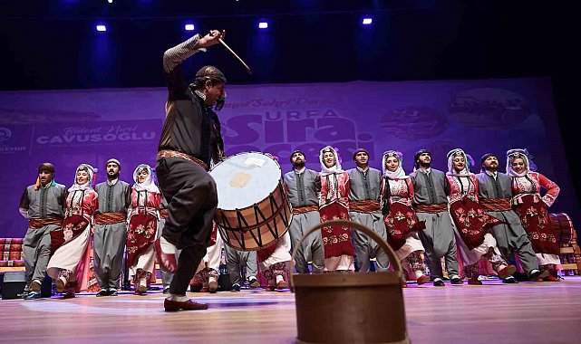 Denizli Büyükşehir tarafından düzenlenen Urfa Sıra Gecesi unutulmaz anlara sahne oldu