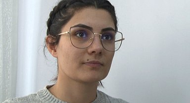 Depremde şans eseri hayatta kaldı, kardeşi ve babaannesini kaybetti