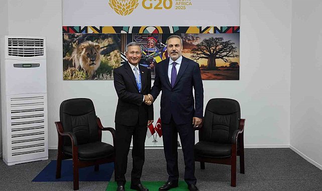 Dışişleri Bakanı Fidan, Singapur Dışişleri Bakanı Balakrishnan ile görüştü