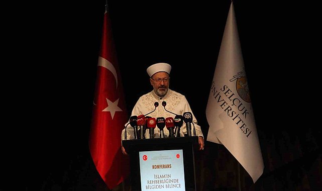 Diyanet İşleri Başkanı Erbaş Konya'da öğrencilerle buluştu