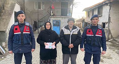 Dolandırıcılara kaptırdığı 181 bin lirasını jandarma kurtardı