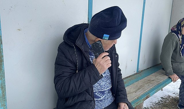 Dolmuş durağında ambulans bekledi