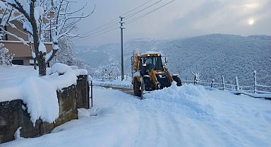 Düzce'de 5 köy yolu ulaşıma kapandı