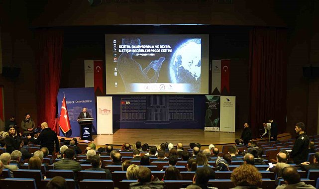 Düzce'de dijital okuryazarlık seferberliği başladı