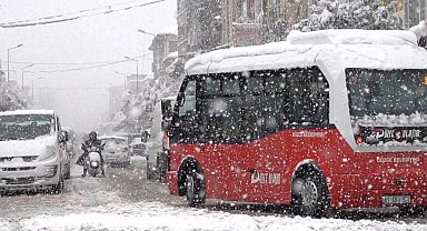 Düzce'de eğitime kar molası