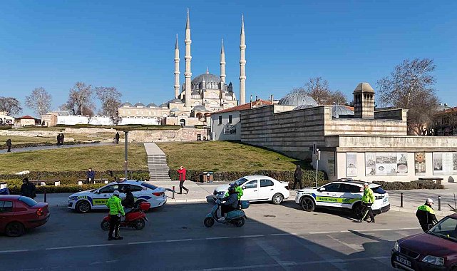 Edirne'de motosiklet sürücülerine sıkı denetim