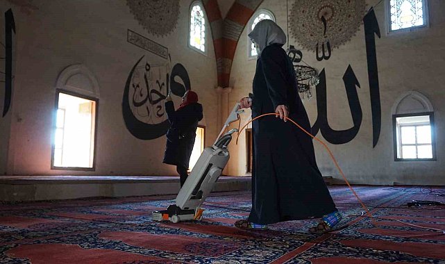 Edirne'deki tarihi camilerde Ramazan hazırlıkları başladı