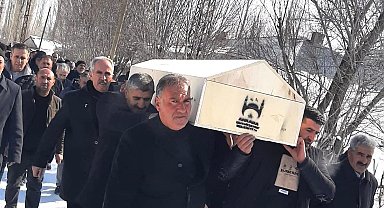 Efendi Güvercin, son yolculuğuna uğurlandı