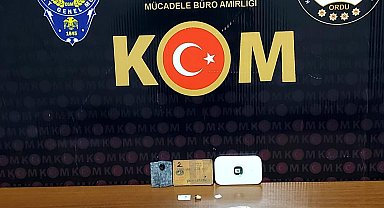 Ehliyet sınavında kamera ve internet düzeneği ile yakalanan şahsa adli işlem