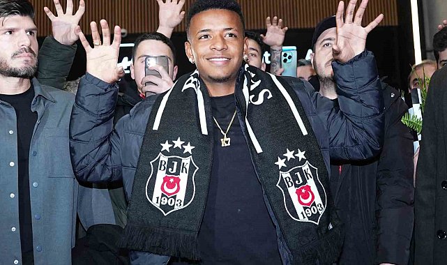 Ekvadorlu gazeteci Gustavo Villacreses, Keny Arroyo'yu anlattı