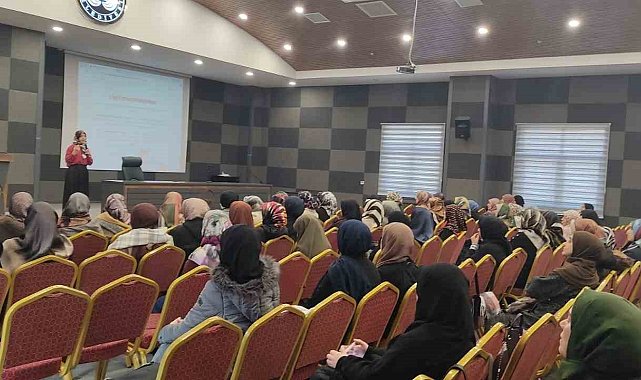 Elazığ'da Kur'an kursu öğreticilerine seminer