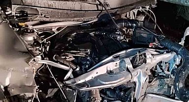 Elazığ'da otomobil bariyere çarptı: 4 yaralı