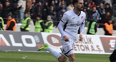Elazığspor'da Vanspor FK maçının kahramanı Alpay Koldaş