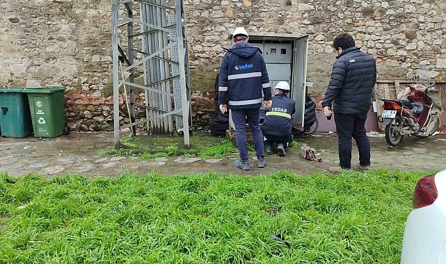 Elektrik panosundan çıkan alev paniğe neden oldu