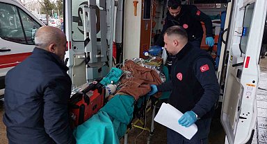 Elektrikli battaniyeden çıkan yangında ağır yaralandı