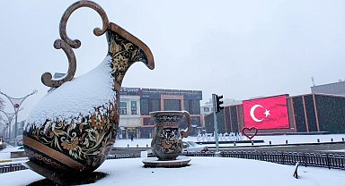 Erzincan beyaza büründü