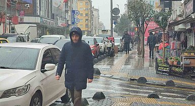 Esenler'de kar yağışı etkili oldu