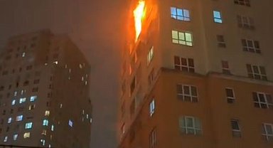 Esenyurt'ta 26 katlı binada korkutan yangın