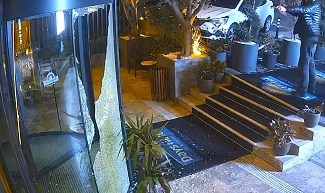 Esenyurt'ta bir otel 15 gün arayla ikinci kez kurşunlandı