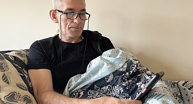 Eşini ve oğlunu depremde kaybeden babanın acısı ilk günkü gibi