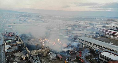 Fabrika yangını 13 saatin sonunda kontrol altına alındı