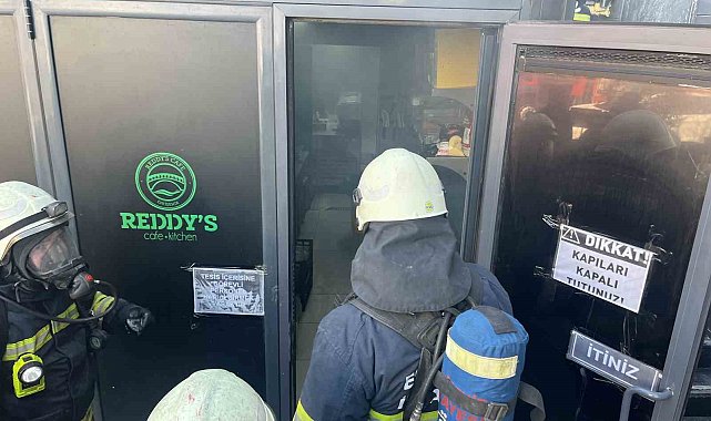 Fritöz'den çıkan yangın korkuttu