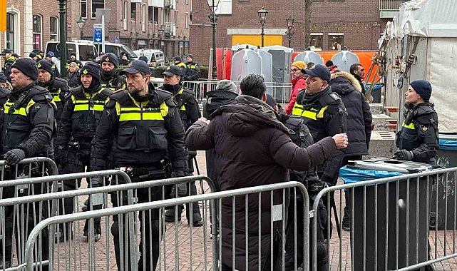 Galatasaray taraftarı, Alkmaar şehir merkezinde toplandı